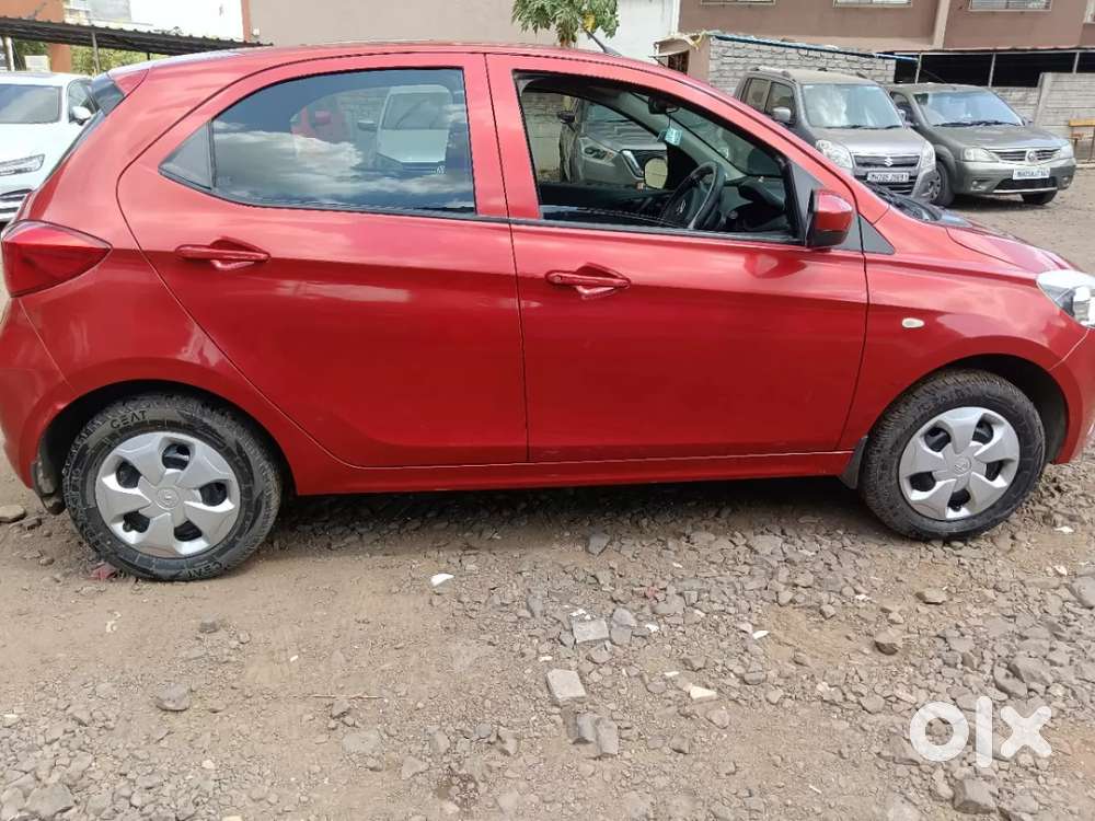 Tata Tiago 1.2 Revotron Xt, 2018, Petrol