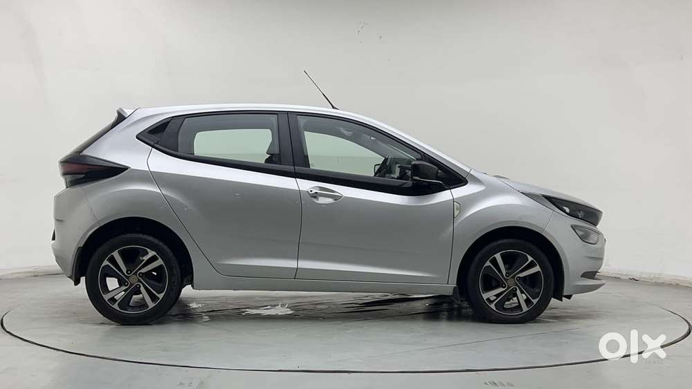 Tata Altroz Xz, 2020, Petrol