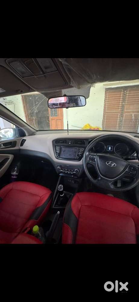 Hyundai I20 2016 Diesel 18 Inch Alloys Ambient Light And Seat Cover