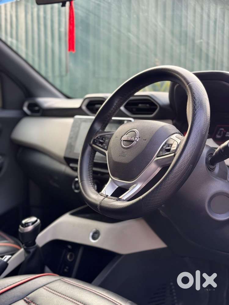 Nissan Magnite 1.0 Xv Turbo Cvt Dual Tone, 2022, Petrol