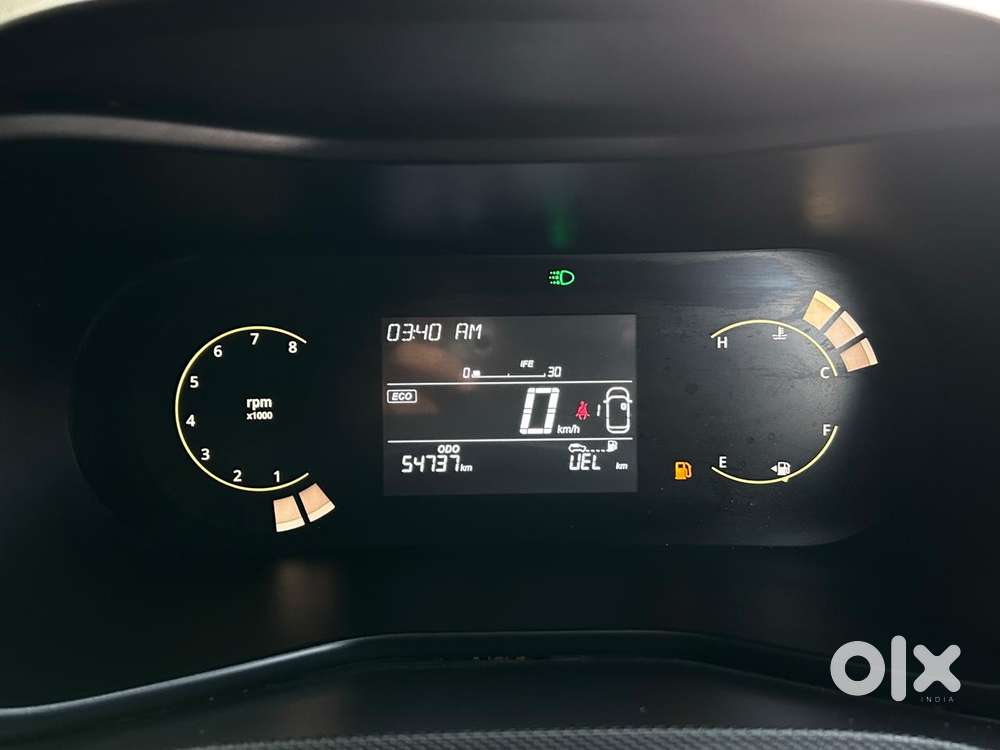 Tata Nexon, 2023, Petrol