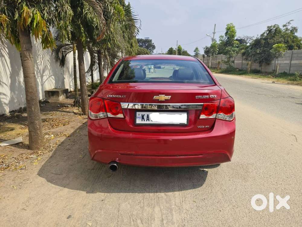 Chevrolet Cruze 2013 Automatic (top-end) – Fully Loaded  Owner Sale