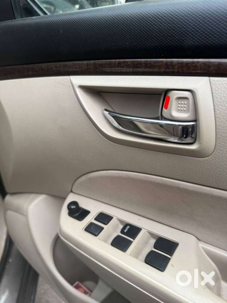 Maruti Suzuki Dzire 1.2 Vxi, 2015, Petrol