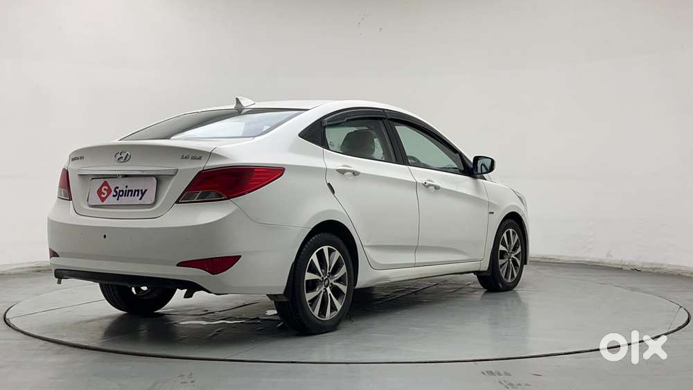 Hyundai Verna Fluidic 1.6 Vtvt Sx, 2016, Petrol
