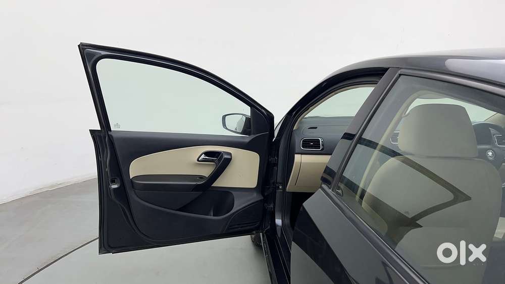 Skoda Rapid 1.6 Mpi At Style, 2018, Petrol