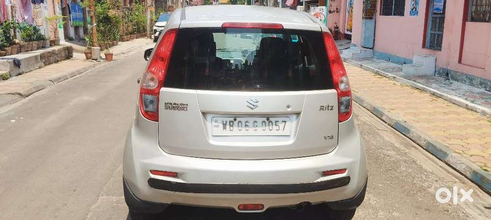 Maruti Suzuki Ritz Vxi, 2011, Petrol