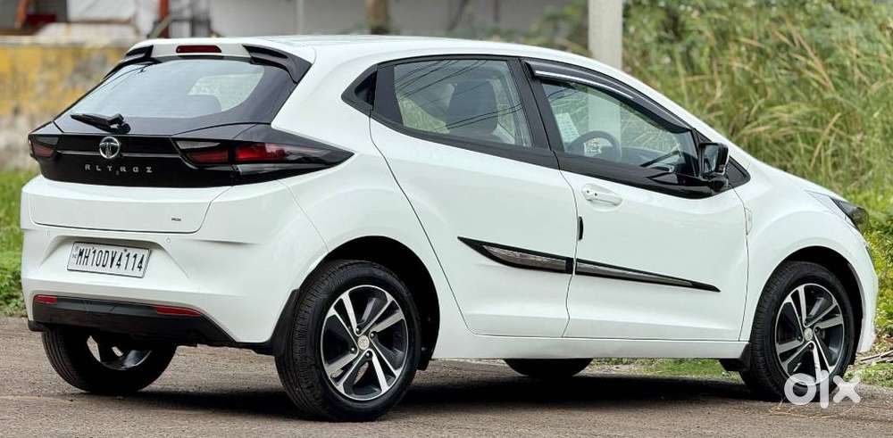 Tata Altroz 1.2 Xz Plus Rtn Dct, 2022, Petrol