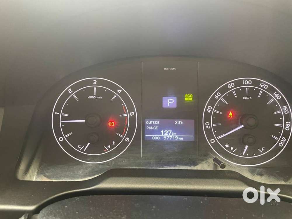 2022 Innova Cyrsta For Sale 59k Kms Run Only