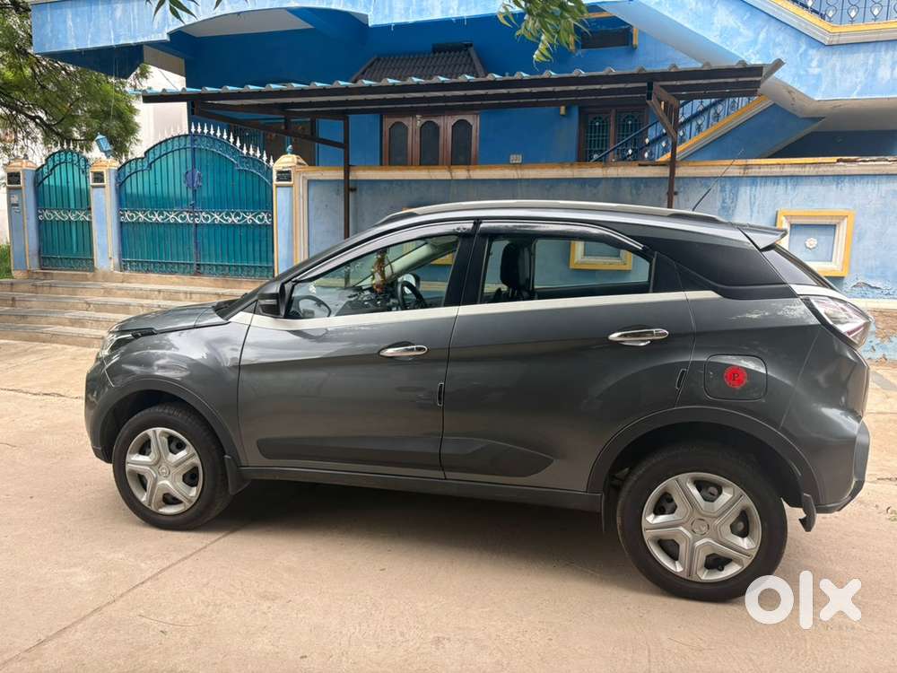 Tata Nexon 2023 Petrol