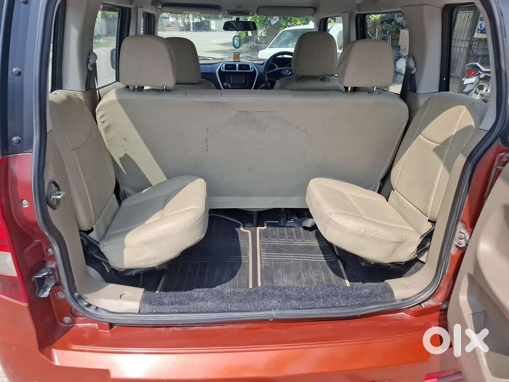 Mahindra Tuv 300 T8 Diesel 2016 Top Model Brand New Condition