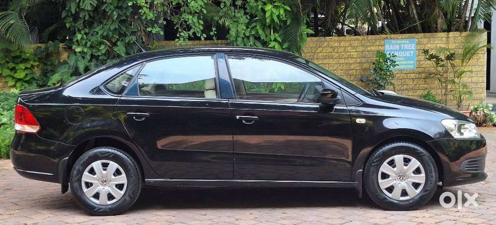 Volkswagen Vento 2010-2013 Petrol Trendline, 2011, Petrol