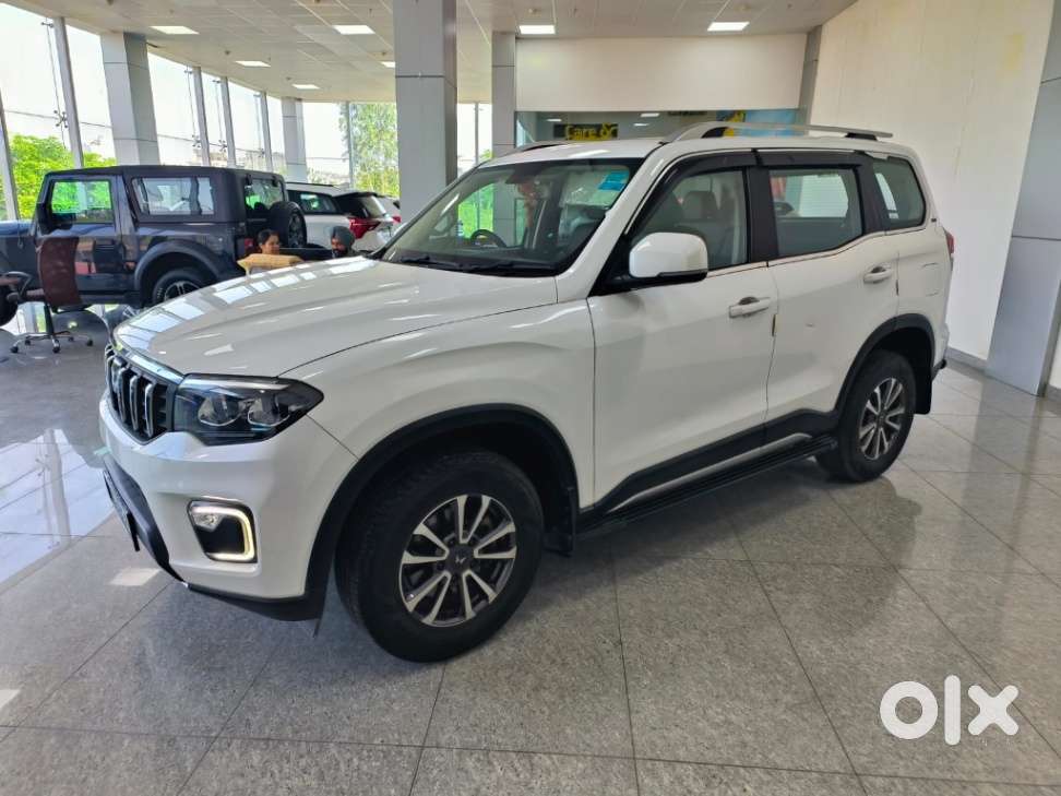 Mahindra Scorpio N D At 2wd Z8 S 7s Z8 Select, 2025, Petrol