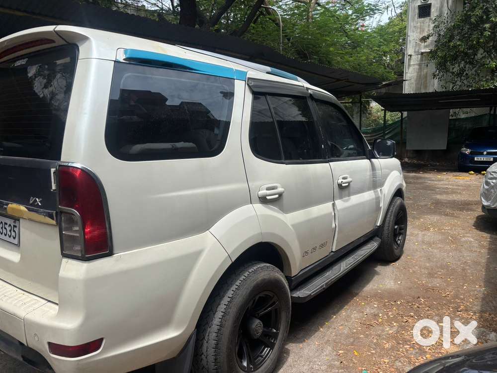 Tata Safari Storme 2014