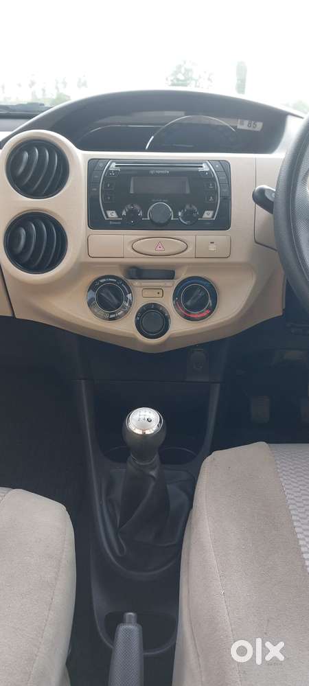 Toyota Etios Liva 1.2 V, 2019, Petrol