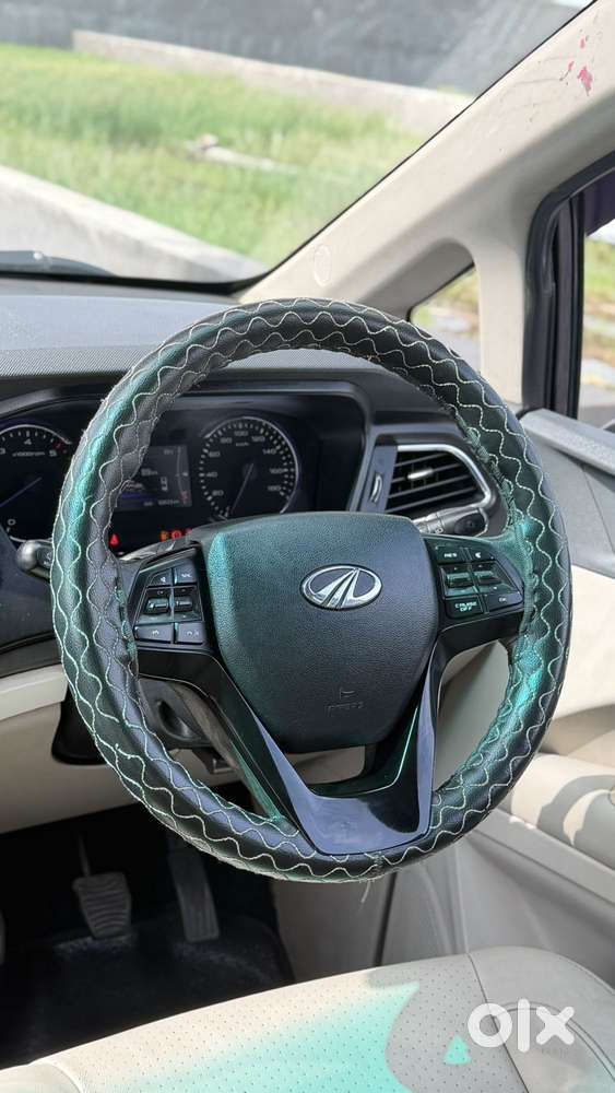 Mahindra Marazzo M8, 2018, Diesel