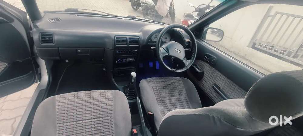 Maruti Suzuki Esteem Lxi 2005 Petrol Manual
