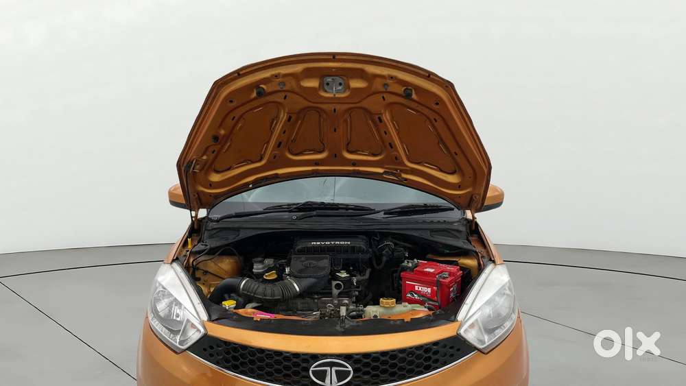 Tata Tiago 1.2 Revotron Xt, 2017, Petrol