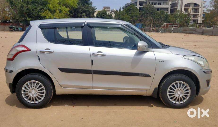 Maruti Suzuki Swift Vxi Optional, 2013, Petrol