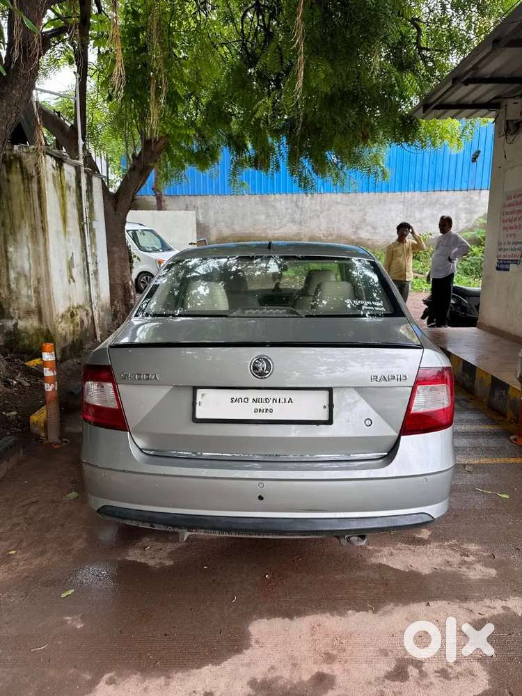 Skoda Rapid Elegance 2015 Diesel