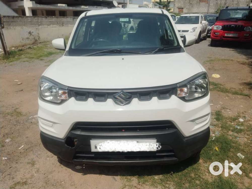 Maruti Suzuki S-presso Vxi Plus, 2022, Petrol