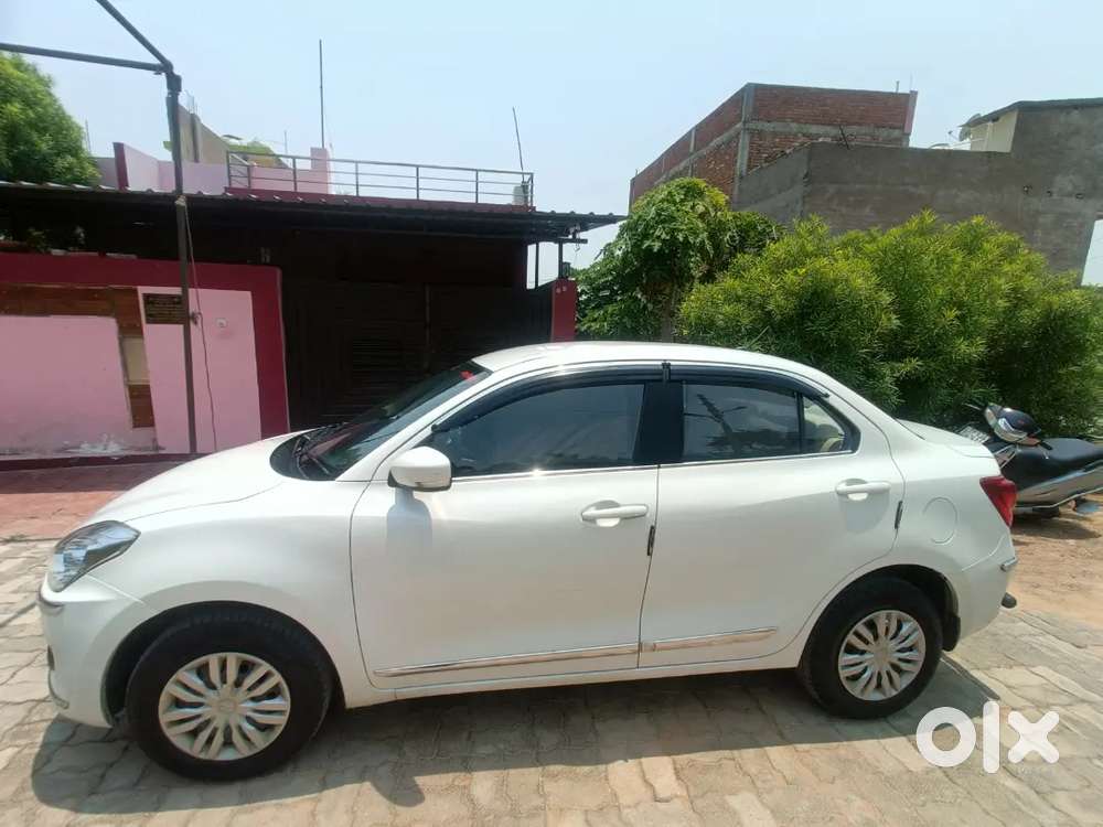Maruti Dzire With Average Of 26 To 28 Kmpl In Perfect Condition