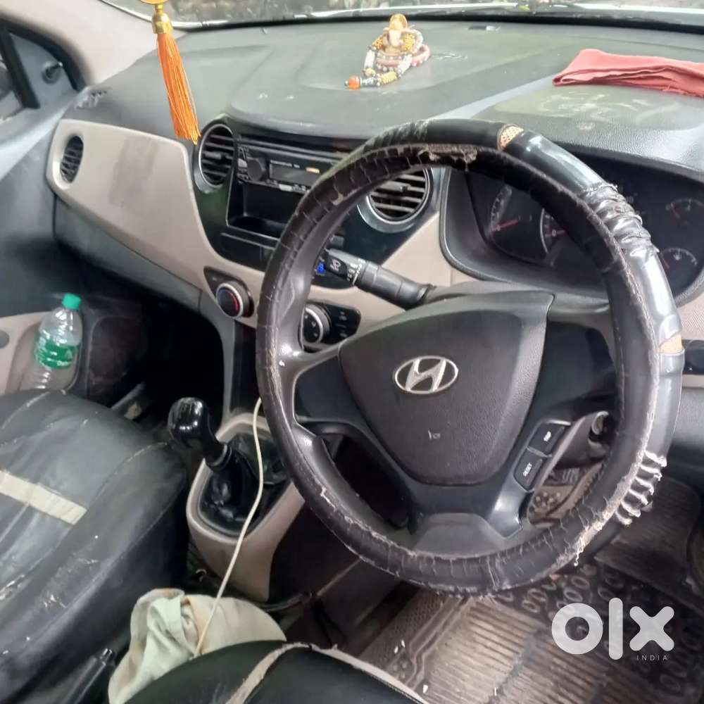Hyundai Xcent 2017 Diesel 300000 Km Driven