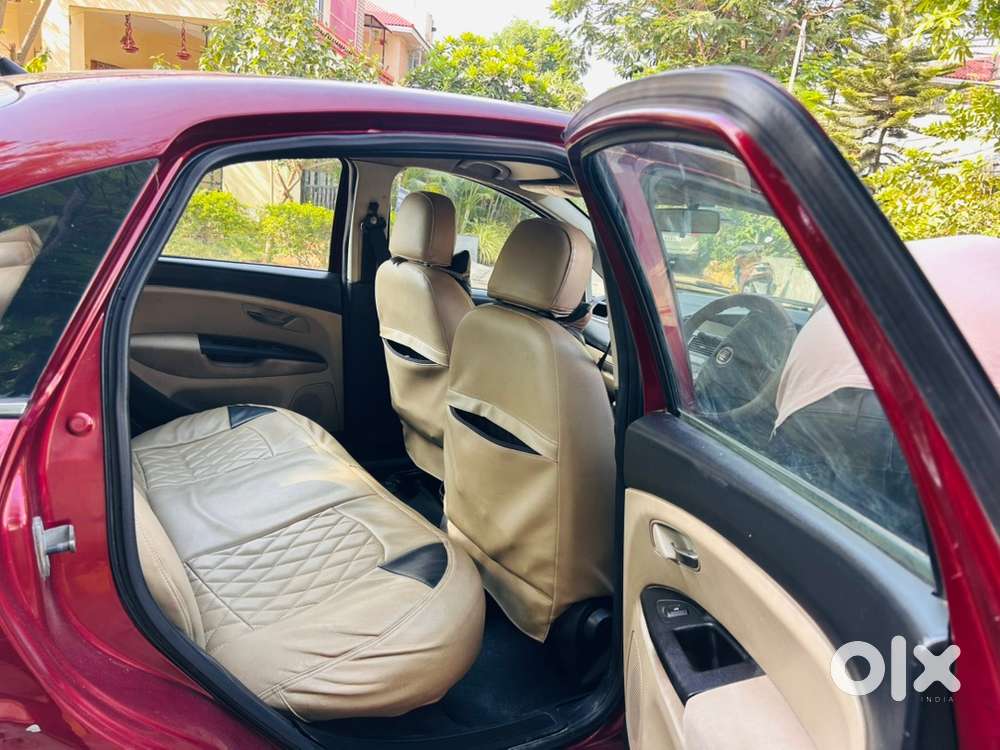 Fiat Linea Topend Diesel 2009-10 Km Milage 17 -direct Owner.