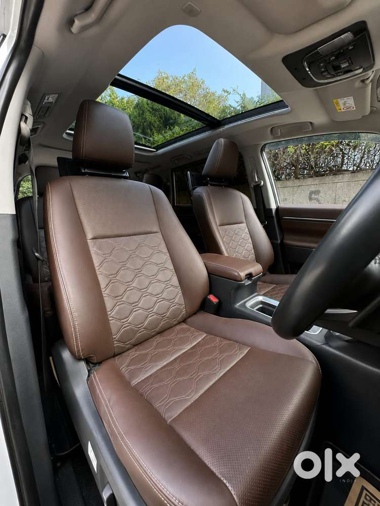 Toyota Innova Hycross 2.0 Zx Hybrid 7 Str, 2024, Petrol