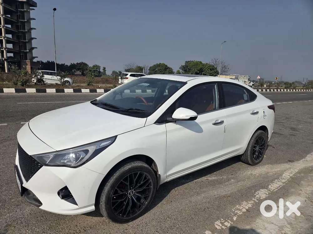 Hyundai Verna 2021 Petrol 28000 Km Driven Top Model Sunroof