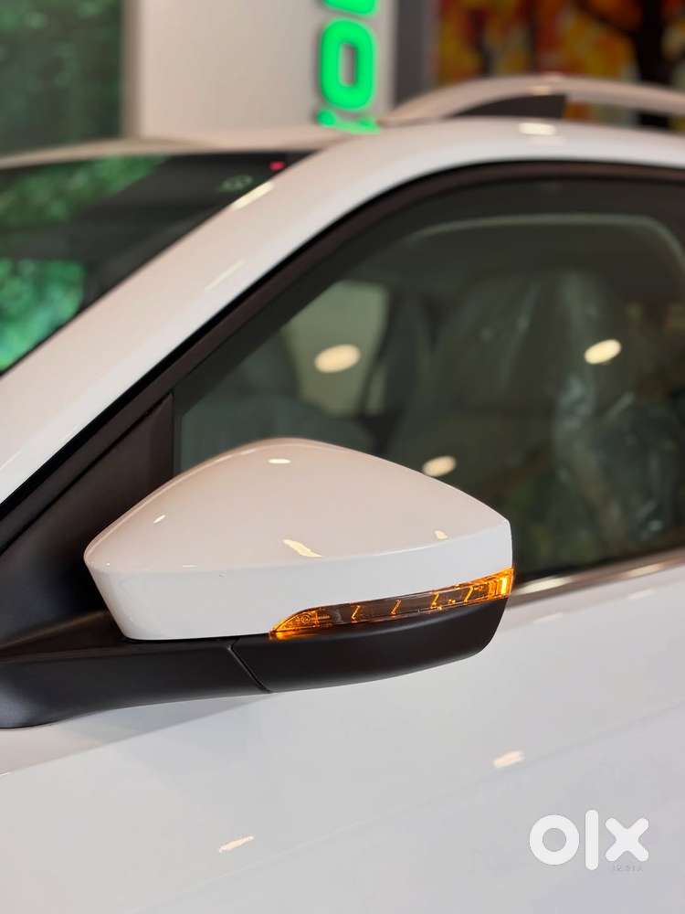 Skoda Kushaq 1.0 Tsi Style At (6 Airbags), 2026, Petrol