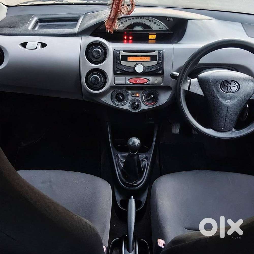 Toyota Etios 2010-2012 G, 2011, Petrol