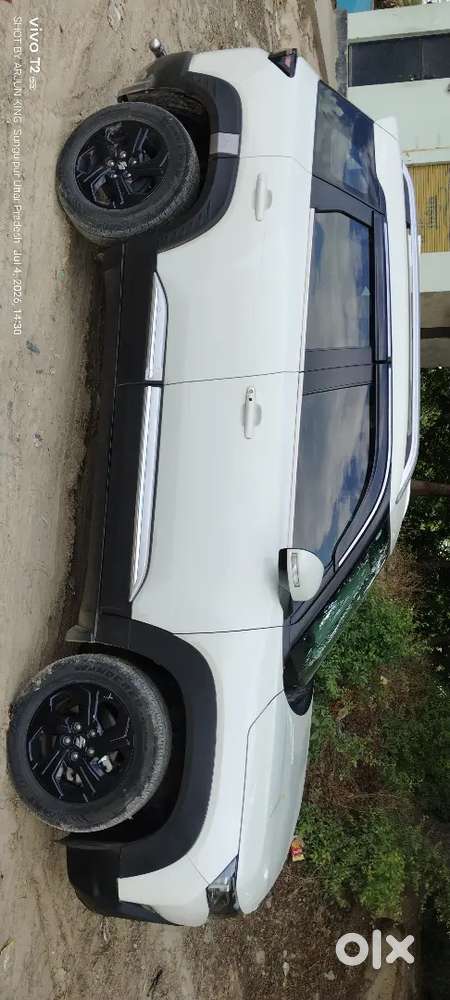 Maruti Suzuki Brezza 2023 Top Model Sunroof