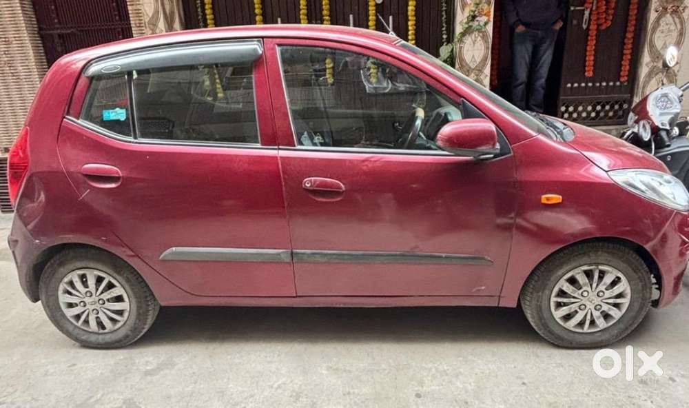 Hyundai I 10 Sportz (cng & Petrol )