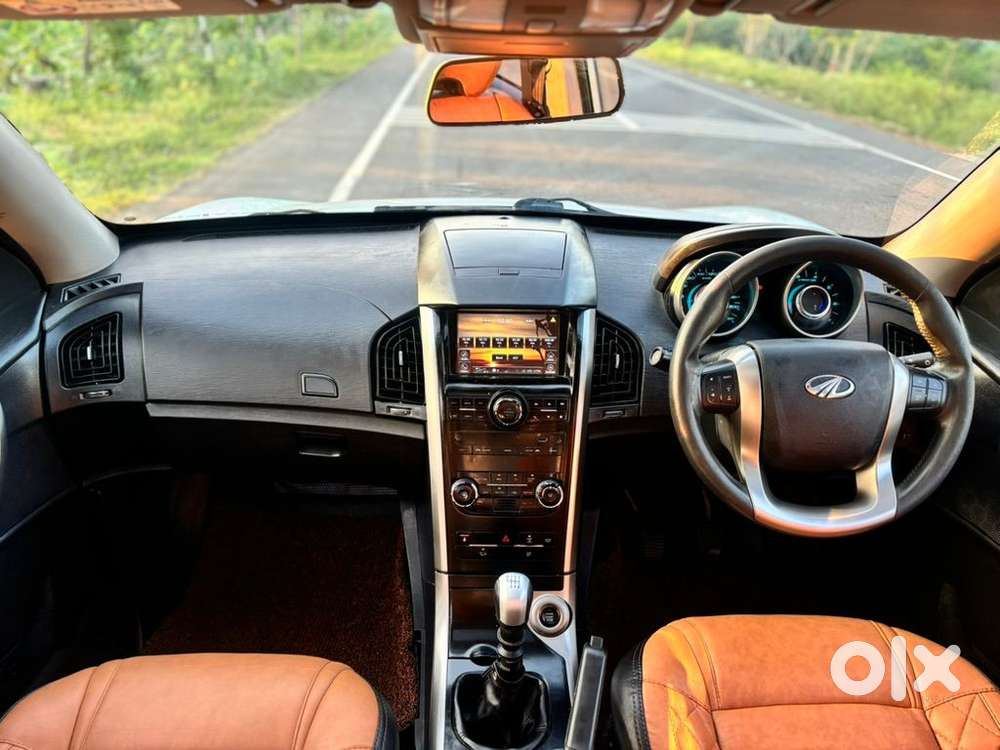 Mahindra Xuv500 W9, 2019