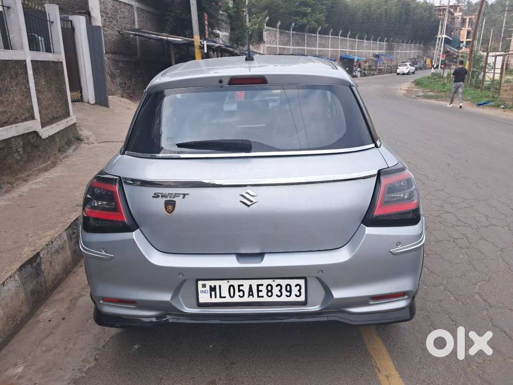 Fully Loaded With Assessories, Quality Seat Covers And Dash Cam