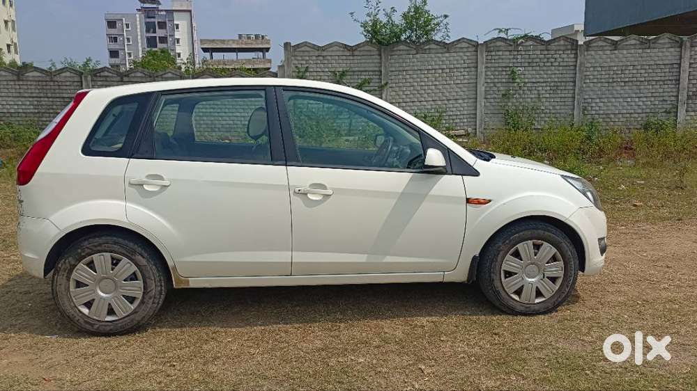 Ford Figo Lxi Duratec 2012
