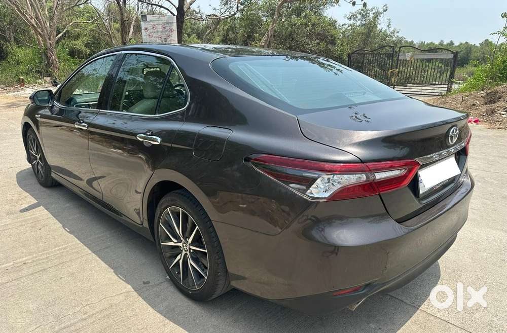 Toyota Camry Hybrid, 2022, Petrol