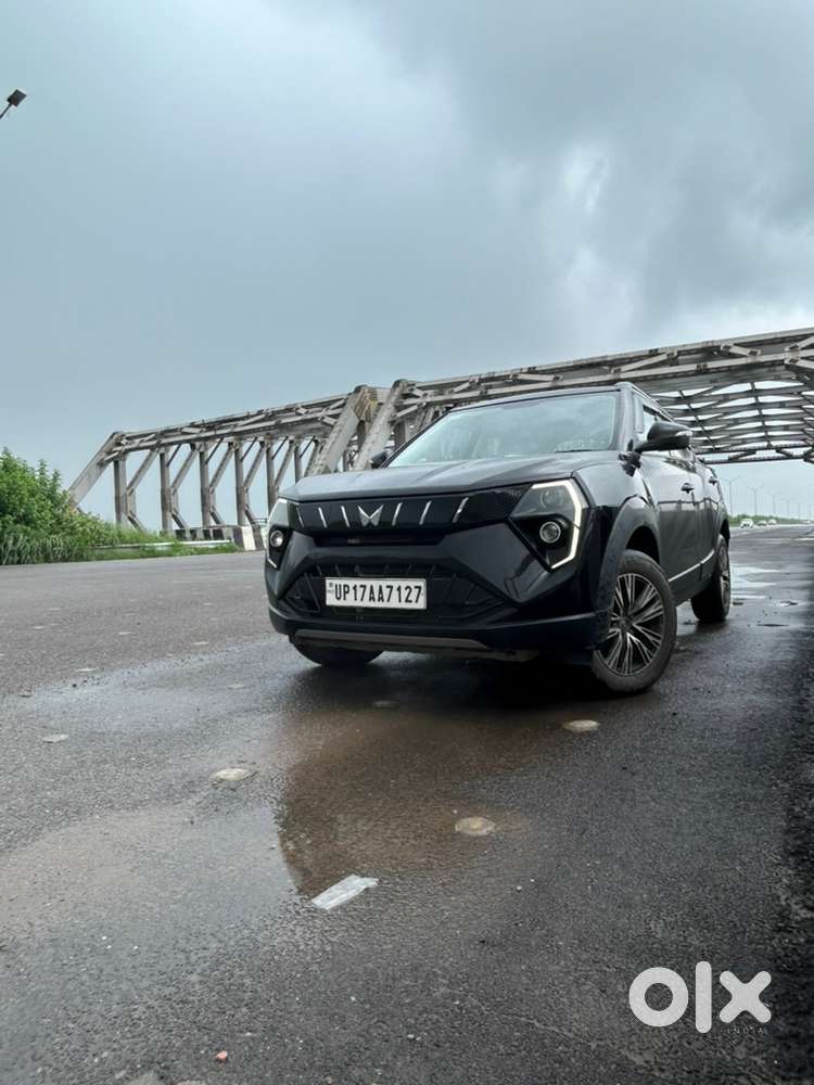 Mahindra Xuv 3xo Petrol 2025