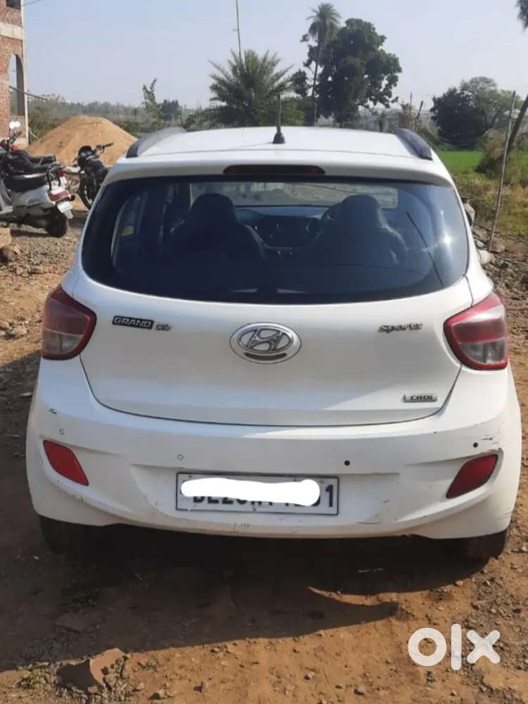Hyundai Grand I10 Sportz 2014 Push Button Start Top Condition