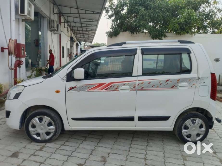 Maruti Suzuki Wagon R Vxi 1.0, 2018, Petrol