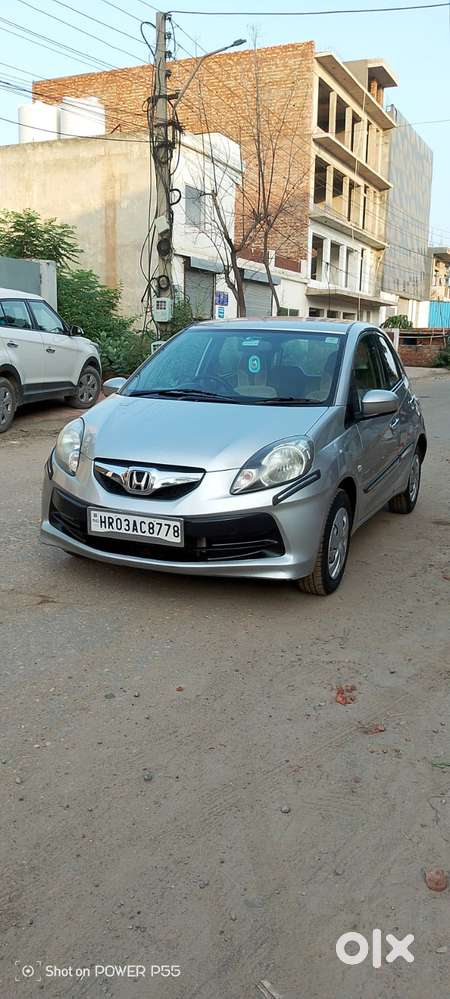 Honda Brio Ex Mt, 2013, Petrol