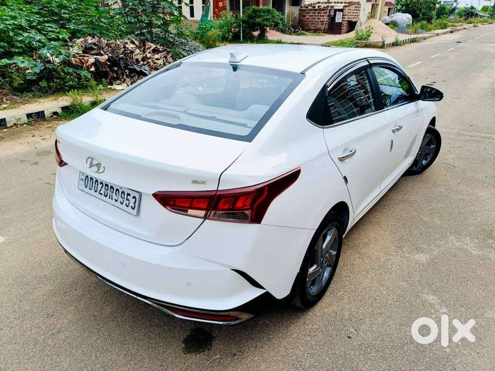 Hyundai Verna 1.5 Sx Petrol Mt, 2021, Petrol