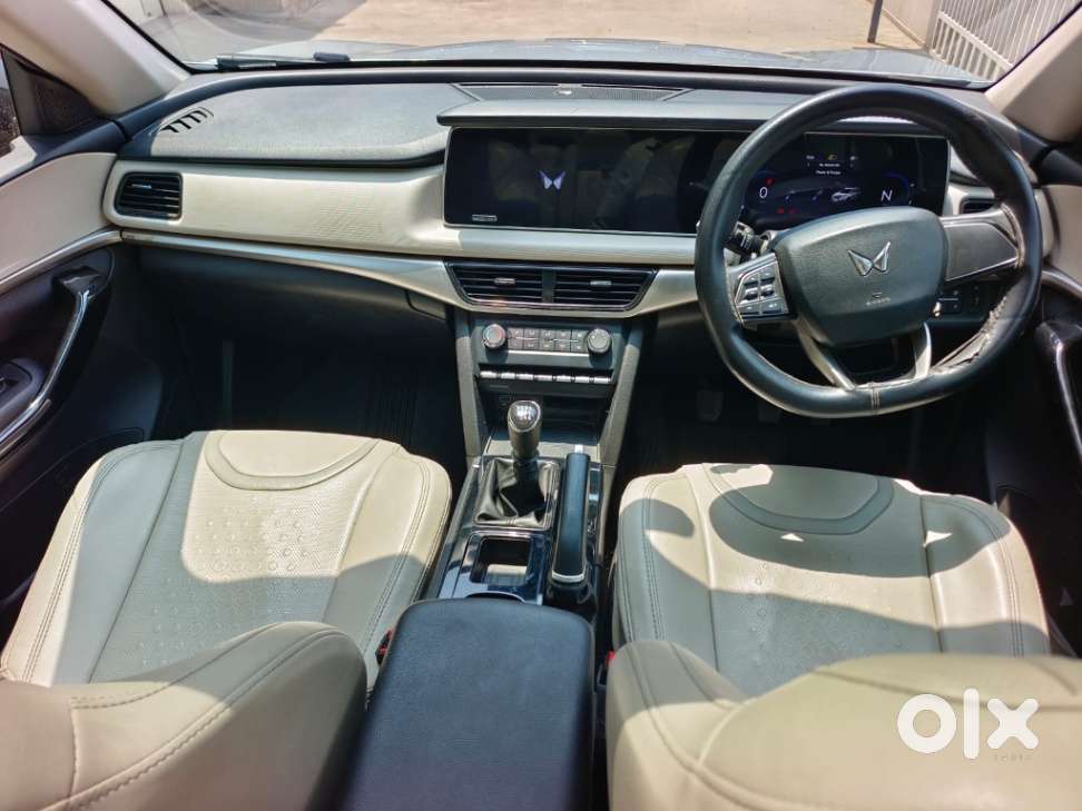 Mahindra Xuv700 2.2 Ax 5 Diesel Mt 7 Str, 2022, Diesel