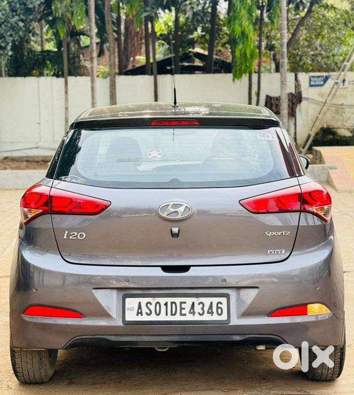 Hyundai I20 Sportz 1.2 Mt Dual Tone, 2017, Petrol