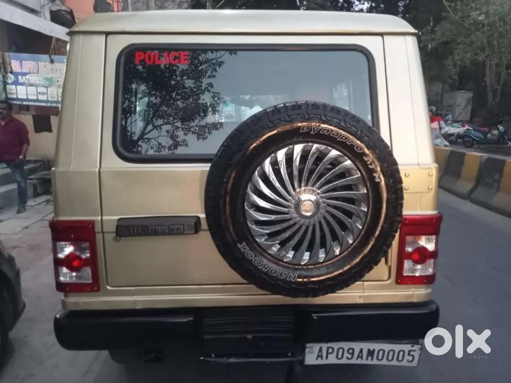 Mahindra Bolero Neo 2002