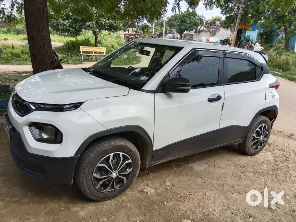 Tata Punch 2024 Petrol Well Maintained