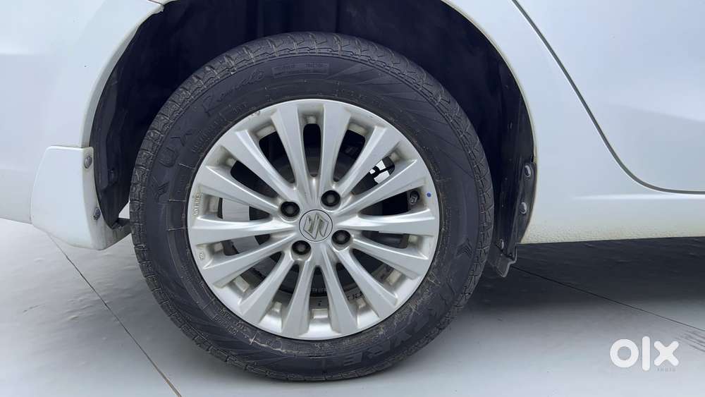 Maruti Suzuki Ciaz 2014-2017 At Zxi, 2015, Petrol