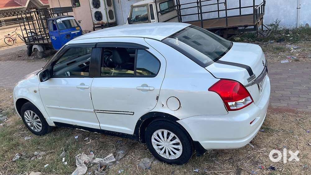 Maruti Suzuki Swift Dzire 2011 Cng