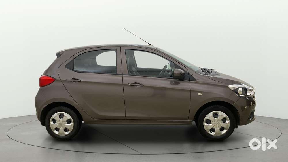 Tata Tiago 1.2 Revotron Xta, 2018, Petrol