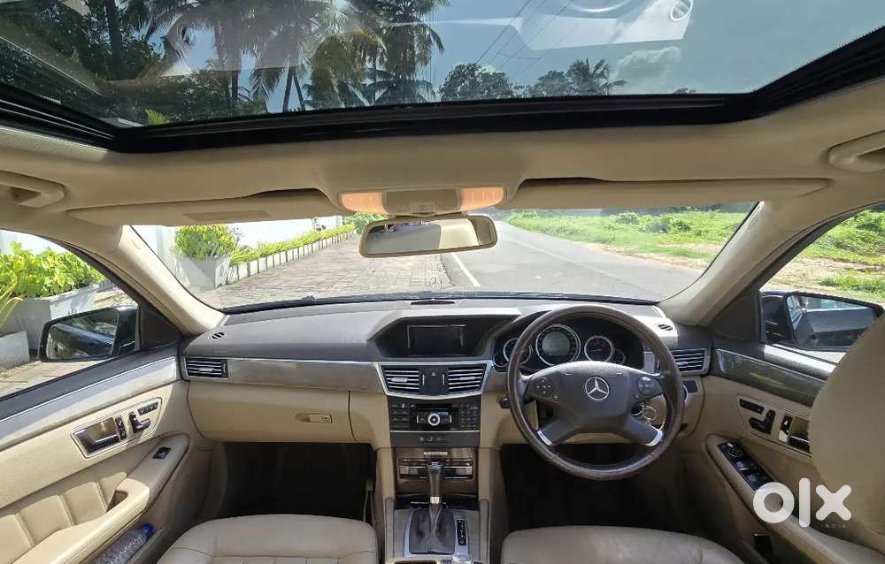 Mercedes-benz E-class 2011